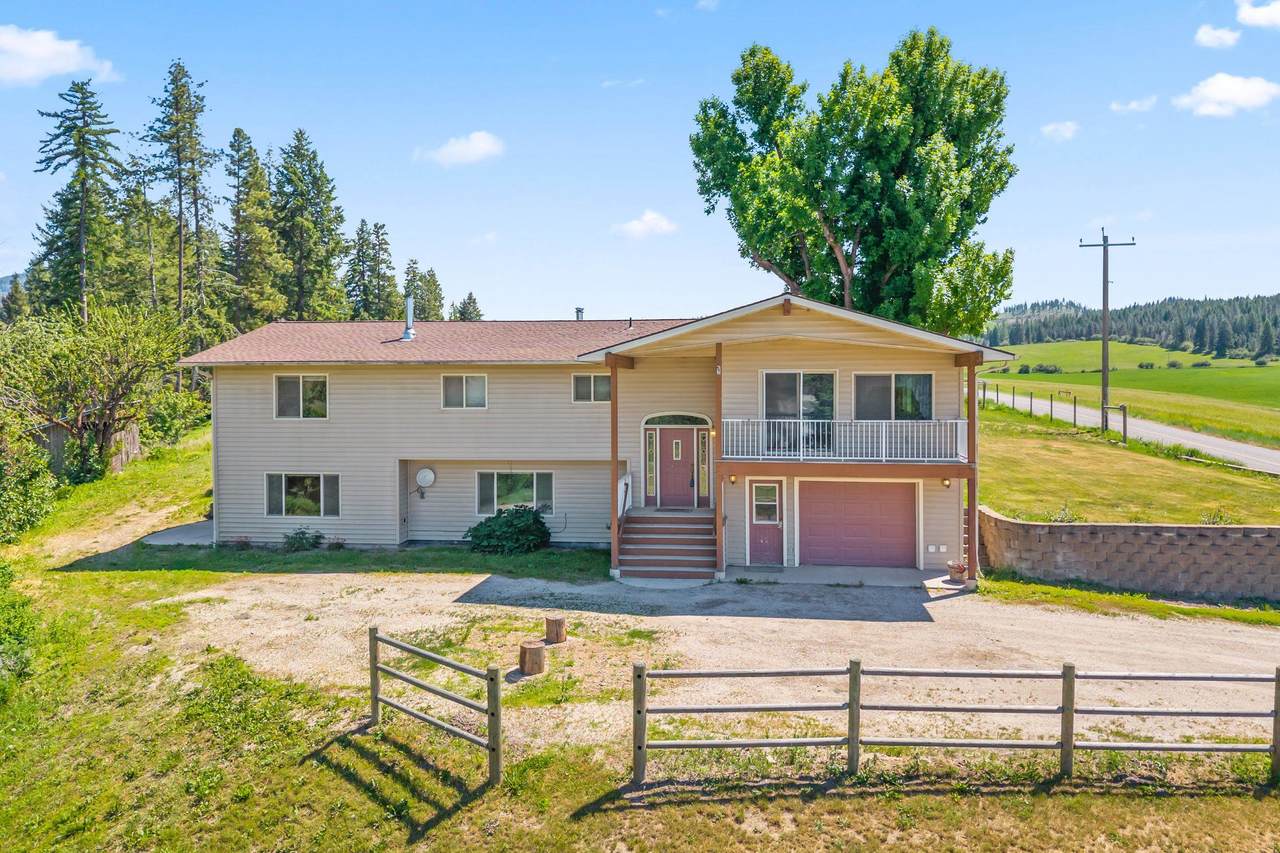 2829 Cottonwood Creek Rd - Photo 1