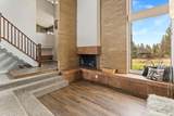 1012 Carousel Ln - Photo 5