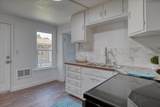 324 Everett Ave - Photo 9