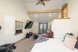 2914 Rockwell Ave - Photo 16