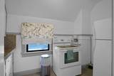 517 Maple St - Photo 3