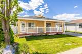 1719 Hodges Ln - Photo 1