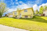 520 Scenic Heights - Photo 2