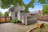 910 Walnut St - Photo 23