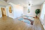 1327 Howard St - Photo 10