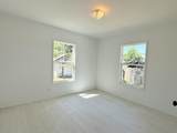 3012 Wellesley Ave - Photo 11
