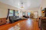 121 Eighth St - Photo 4