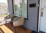 1512 College Ave - Photo 2