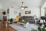 2020 Hodges Ln - Photo 4
