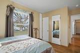 16427 Riverside Ave - Photo 22