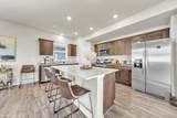 5814 Youngstown Ave - Photo 13
