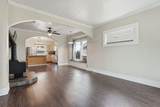 1028 Courtland Ave - Photo 3