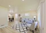 1115 Everett Ave - Photo 2
