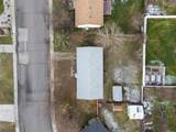 305 Holladay Dr - Photo 24