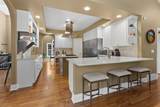1611 Heritage Ln - Photo 8