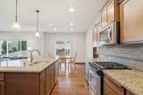 2120 Selkirk Dr - Photo 8