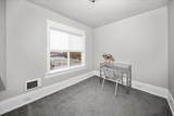 1327 Howard St - Photo 22