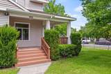 902 Mansfield Ave - Photo 2