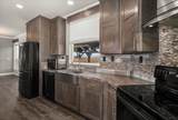 605 B St - Photo 13