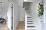 1014 Spofford Ave - Photo 2