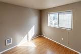 1023-1025 Knox Ave - Photo 17