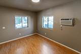 1023-1025 Knox Ave - Photo 8