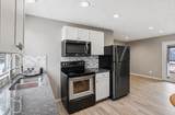 321 Grace St - Photo 3