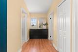 5405 Lynden Rd - Photo 19