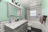 5405 Lynden Rd - Photo 24