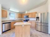 580 Madison St - Photo 8