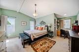 1725 Hodges Ln - Photo 18