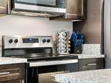 1422 Wall St - Photo 22