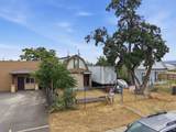 712 Hogan St - Photo 4