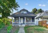907 Montgomery Ave - Photo 1