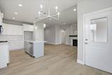 1109 - 20-20 Country Club Dr - Photo 11