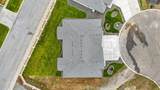 1109 - 20-20 Country Club Dr - Photo 33
