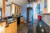 8518 Sandlewood Ln - Photo 10