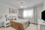 902 Crown Ave - Photo 15