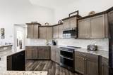 15207 Whitehouse Ln - Photo 13