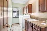 905 Lakeview Ln - Photo 19