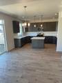 18718 Riverside Ct - Photo 5