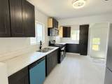3012 Wellesley Ave - Photo 3