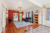121 Eighth St - Photo 3