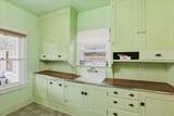 121 Eighth St - Photo 9