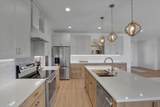 520 Stanley St - Photo 11