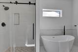 520 Stanley St - Photo 18