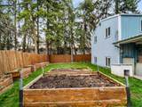 205 Brewster St - Photo 30