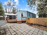 205 Brewster St - Photo 4