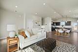 1327 12th St - Photo 2