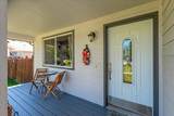 813 Tamarack Ln - Photo 2